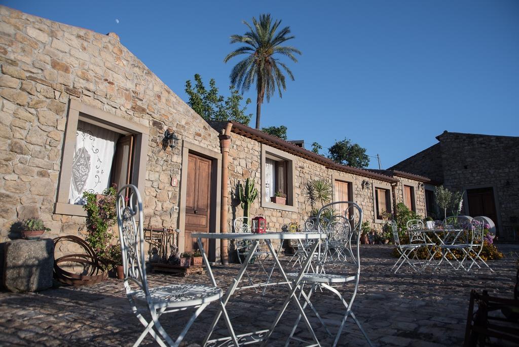 San Noto Antica Residenza Di Caccia Bed and Breakfast Ficarra Eksteriør billede